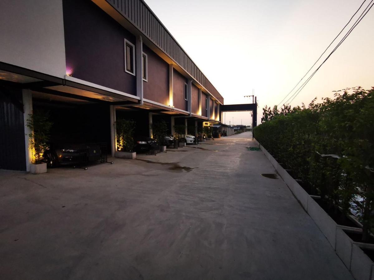 Skyline Resort Ban Khlong Lat Bua Khao Экстерьер фото