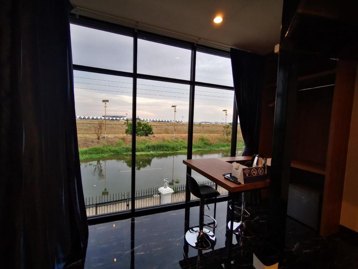 Skyline Resort Ban Khlong Lat Bua Khao Экстерьер фото