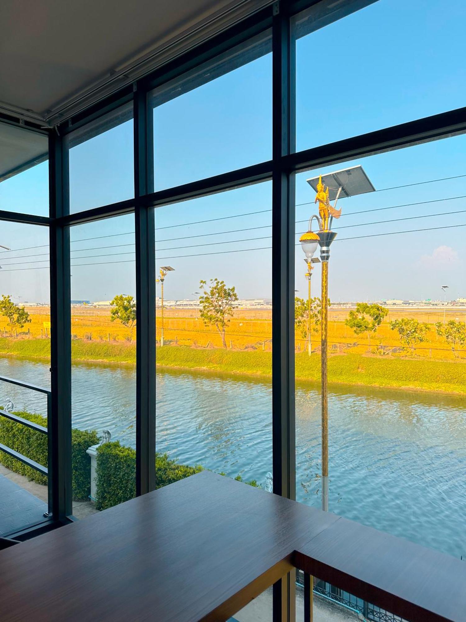 Skyline Resort Ban Khlong Lat Bua Khao Экстерьер фото